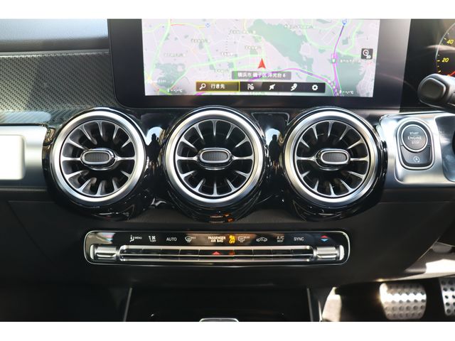 MERCEDES BENZ GLB 2023 Image 31