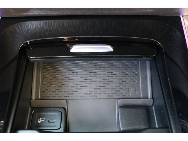 MERCEDES BENZ GLB 2023 Image 31