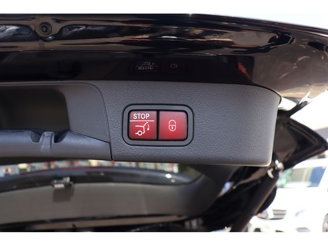 MERCEDES BENZ GLB 2023 Image 31