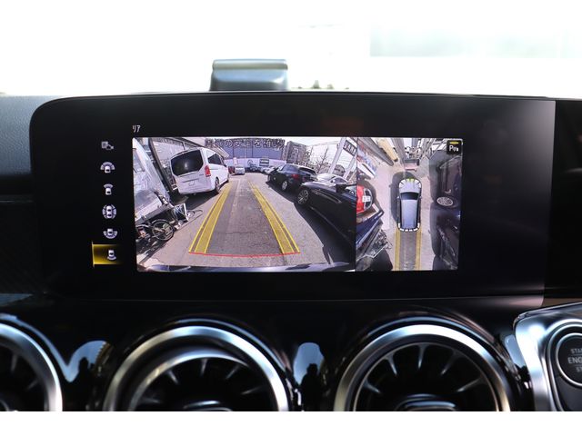 MERCEDES BENZ GLB 2023 Image 31