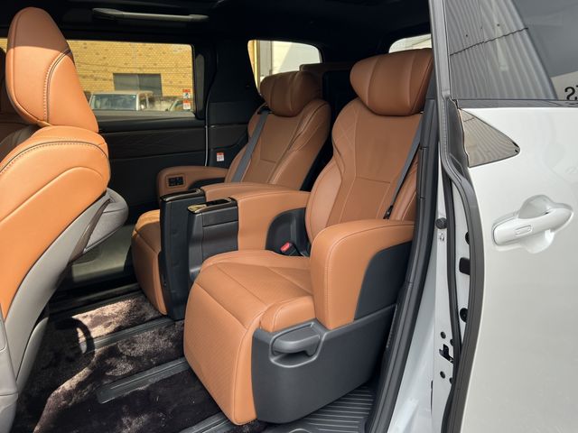 TOYOTA VELLFIRE 2025 Image 31