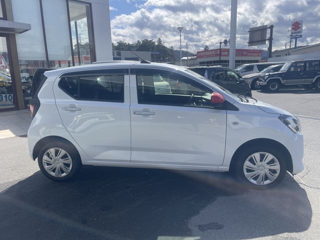 DAIHATSU MIRA E:S 4WD 2022 Image 31