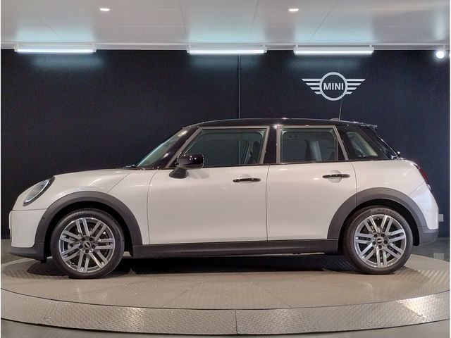 BMW MINI COOPER 2025 Image 31