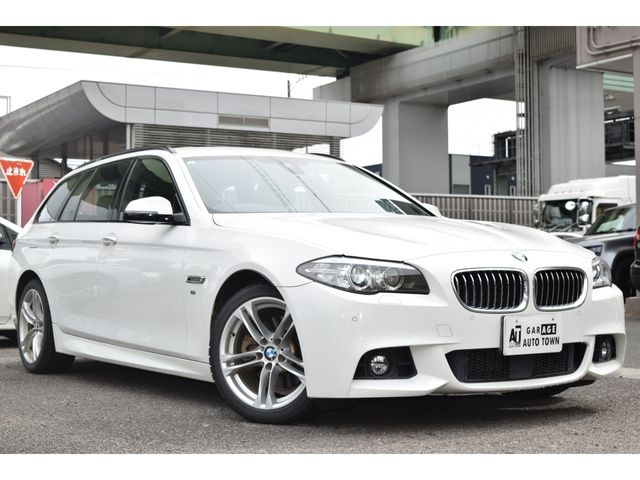 BMW 5SERIES TOURING 2015 Image 31