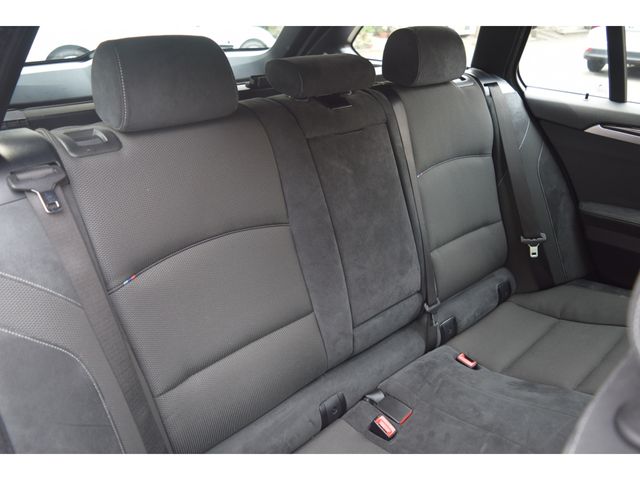 BMW 5SERIES TOURING 2015 Image 31