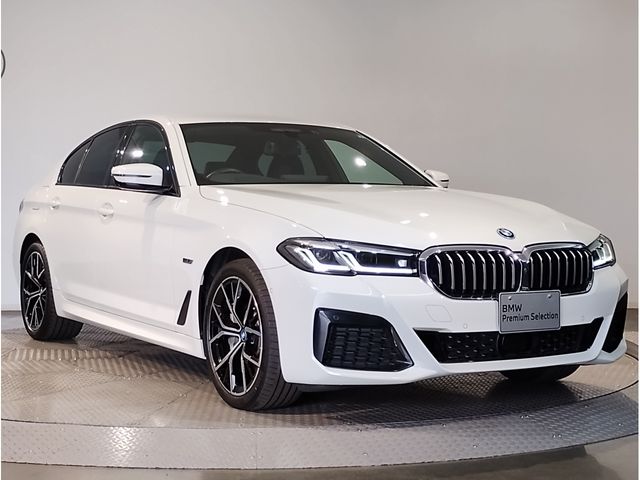 BMW 5SERIES SEDAN 2022 Image 31