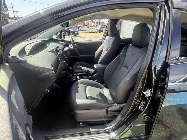 TOYOTA PRIUS 2022 Image 31