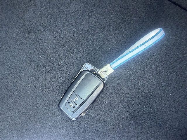 TOYOTA PRIUS 2022 Image 31