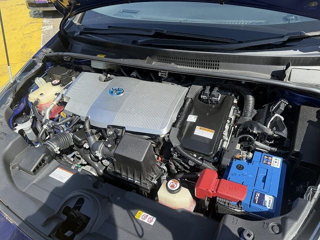 TOYOTA PRIUS 2017 Image 31