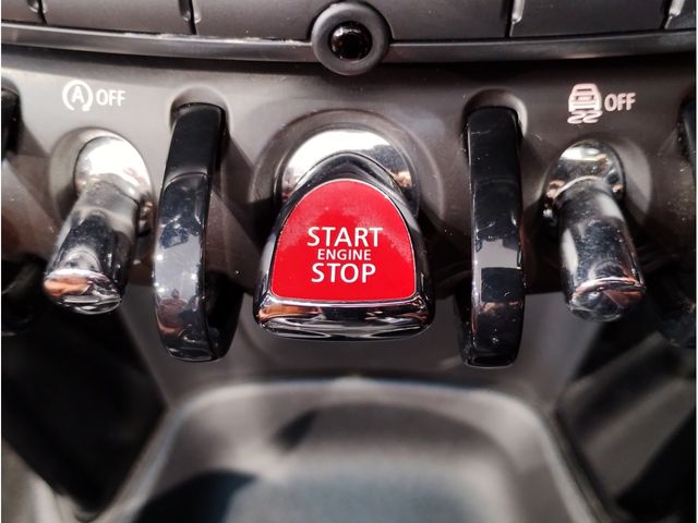 BMW MINI COOPER S OPEN 2020 Image 31