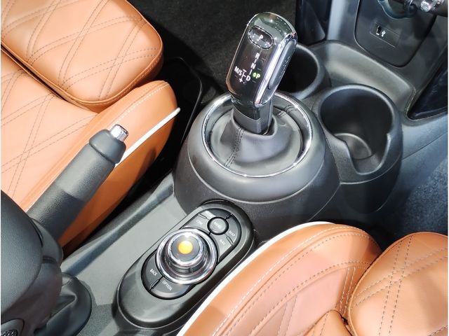 BMW MINI COOPER S OPEN 2020 Image 31