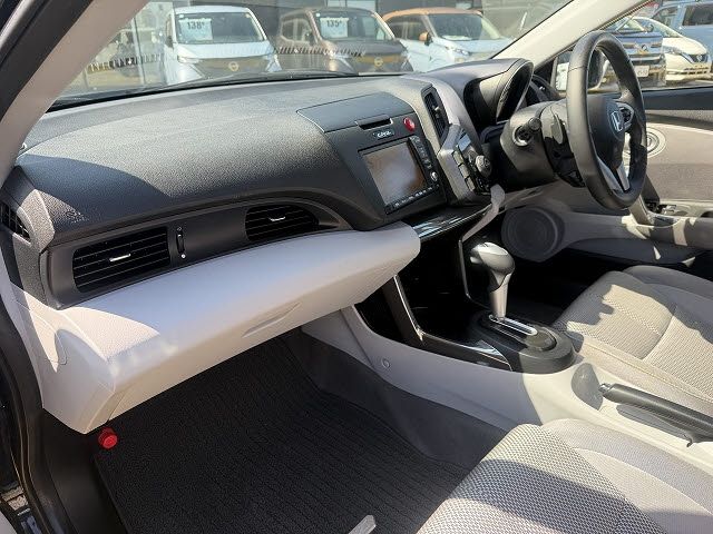 HONDA CR-Z 2010 Image 31