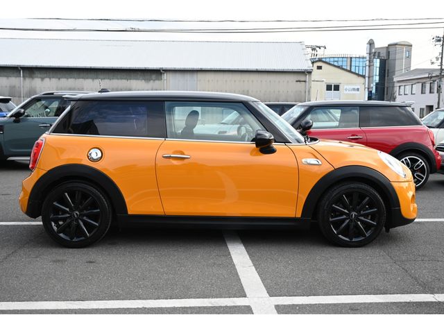 BMW MINI COOPER S 2017 Image 31