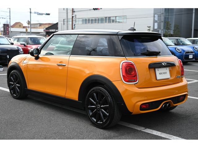 BMW MINI COOPER S 2017 Image 31