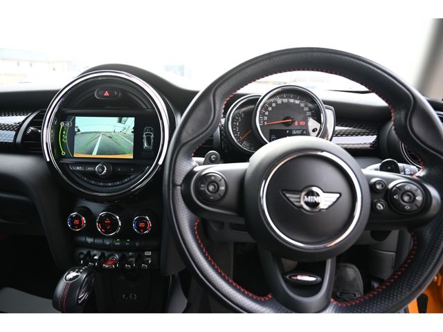 BMW MINI COOPER S 2017 Image 31