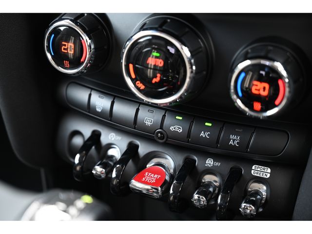 BMW MINI COOPER S 2017 Image 31