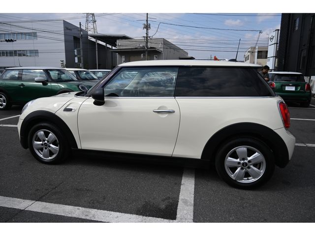 BMW MINI ONE 2017 Image 31