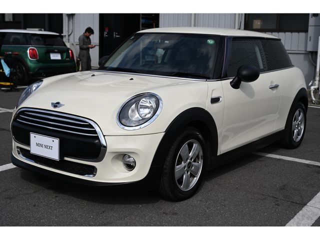 BMW MINI ONE 2017 Image 31