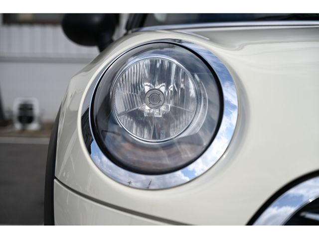 BMW MINI ONE 2017 Image 31