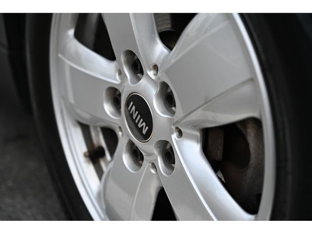 BMW MINI ONE 2017 Image 31