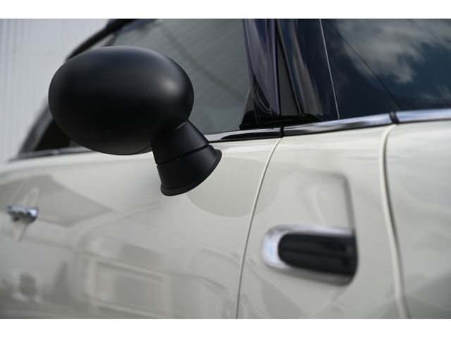 BMW MINI ONE 2017 Image 31