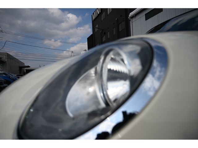 BMW MINI ONE 2017 Image 31