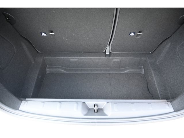 BMW MINI ONE 2017 Image 31