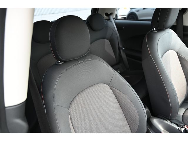 BMW MINI ONE 2017 Image 31