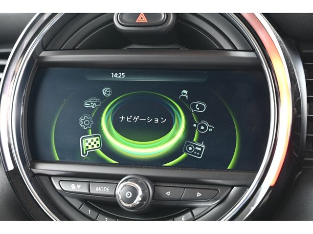 BMW MINI ONE 2017 Image 31