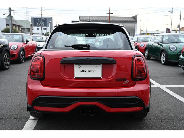 BMW MINI COOPER SD 5DOOR 2022 Image 31