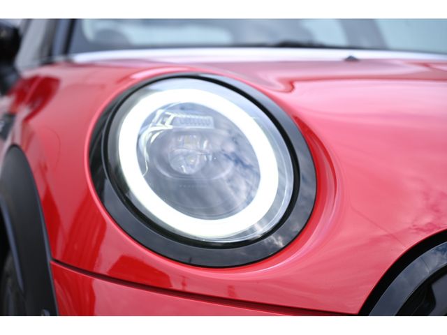 BMW MINI COOPER SD 5DOOR 2022 Image 31