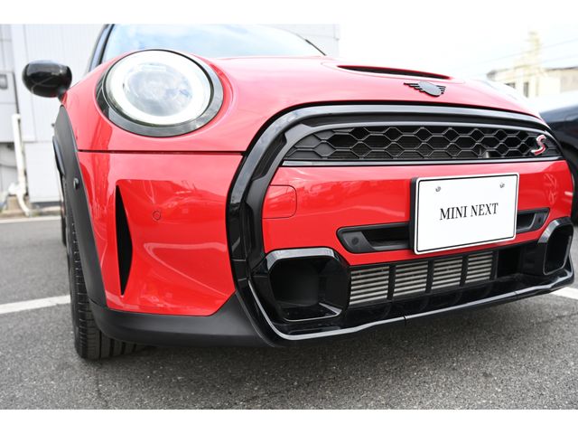 BMW MINI COOPER SD 5DOOR 2022 Image 31