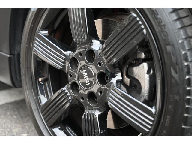 BMW MINI COOPER SD 5DOOR 2022 Image 31