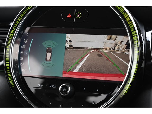 BMW MINI COOPER SD 5DOOR 2022 Image 31