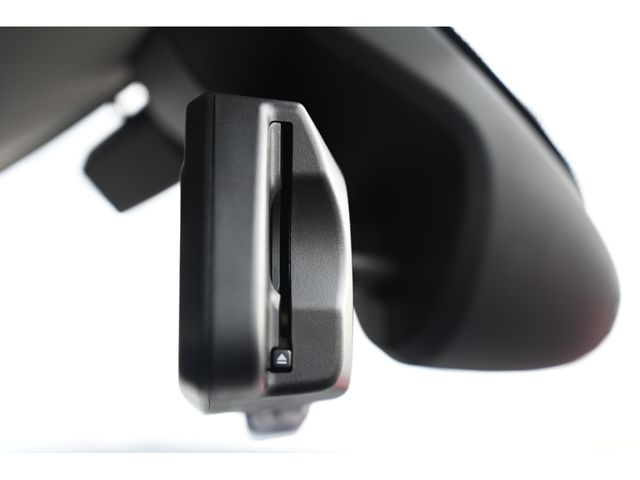 BMW MINI COOPER SD 5DOOR 2022 Image 31