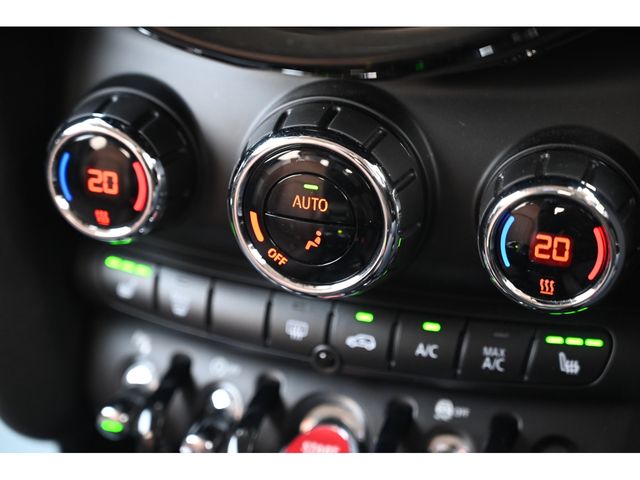 BMW MINI COOPER D 5DOOR 2020 Image 31