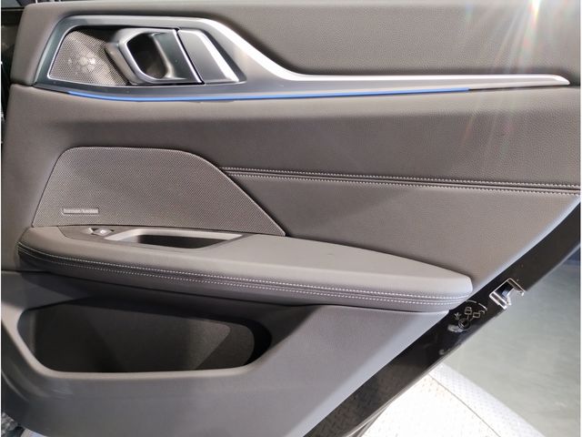 BMW I4 2023 Image 31