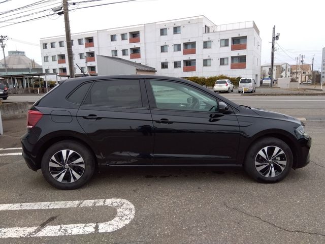 VOLKSWAGEN POLO 2021 Image 31