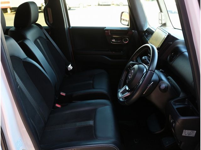 HONDA N BOX CUSTOM 2018 Image 31