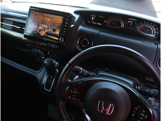 HONDA N BOX CUSTOM 2018 Image 31