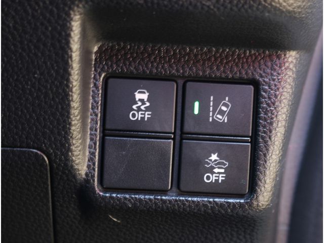 HONDA N BOX CUSTOM 2018 Image 31