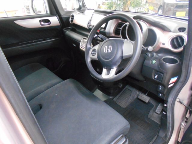HONDA N BOX 2014 Image 31