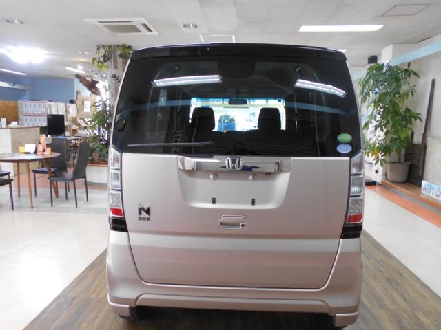 HONDA N BOX 2014 Image 31
