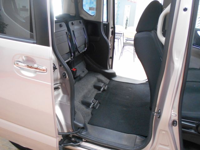 HONDA N BOX 2014 Image 31