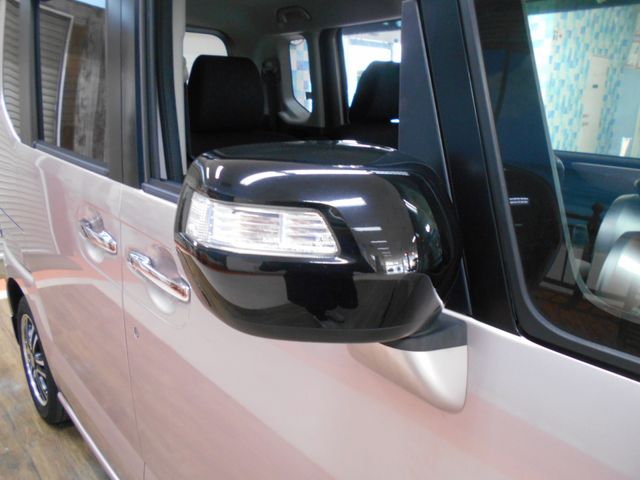 HONDA N BOX 2014 Image 31