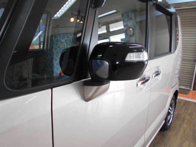 HONDA N BOX 2014 Image 31