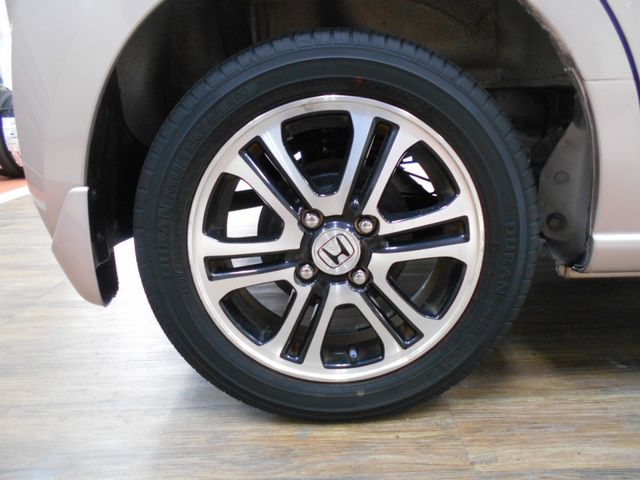 HONDA N BOX 2014 Image 31