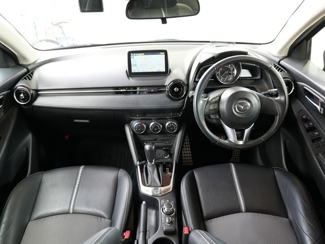 MAZDA DEMIO 2016 Image 31