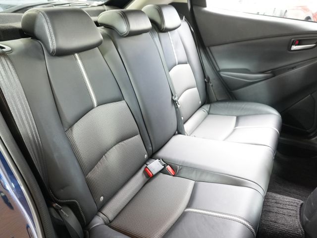 MAZDA DEMIO 2016 Image 31