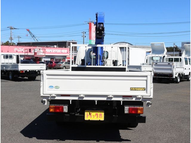 HINO DUTRO 2017 Image 31